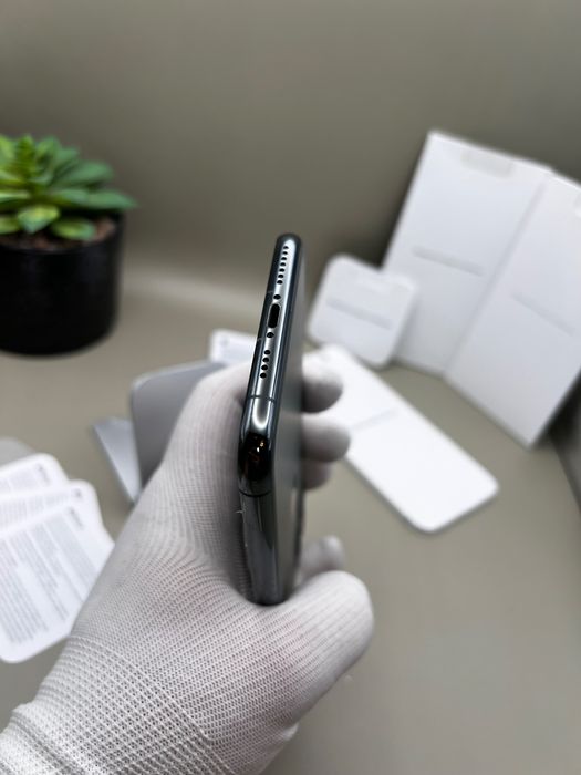 iPhone 11 Pro MAX, за части, iCloud locked - цената е за целия!