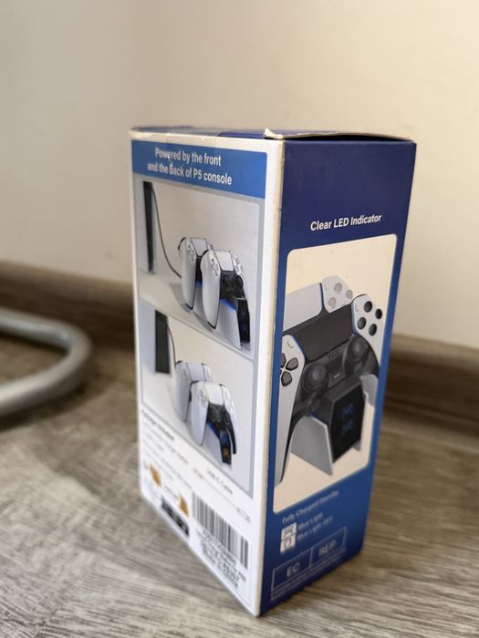 Stație încărcare TOKLUCK pentru 2 controllere PS5 DualSense / Edge – Nouă