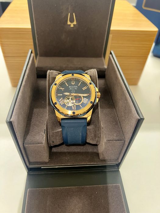 Bulova Marine Star – синьо и златно