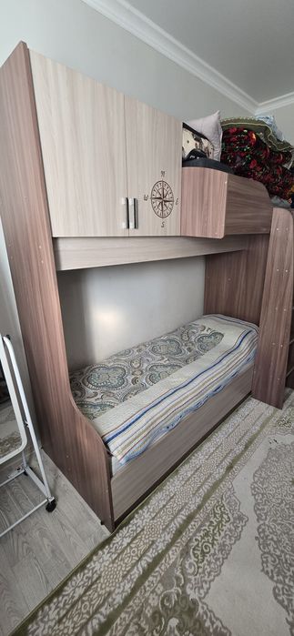 Двухьярусная кровать