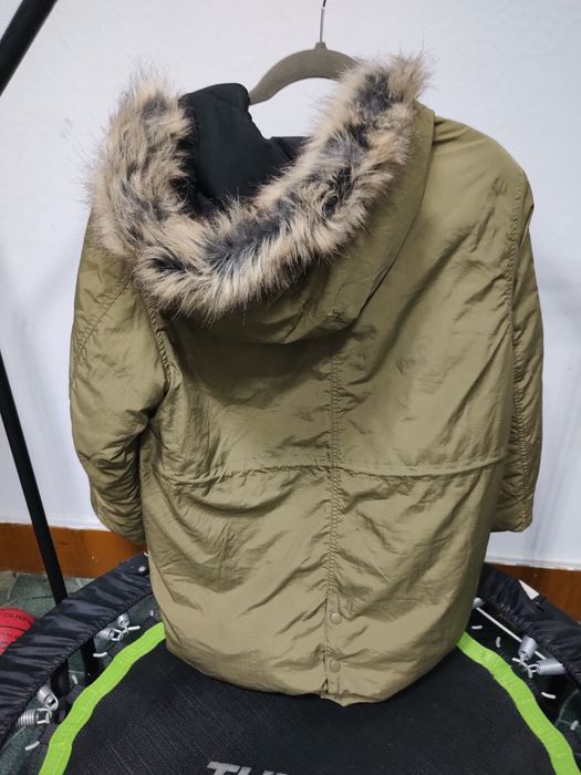 Geaca zara copii Marimea 164cm, 13-14ani