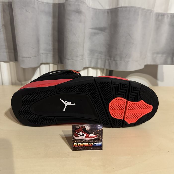 Jordan 4 Bred / Black Red