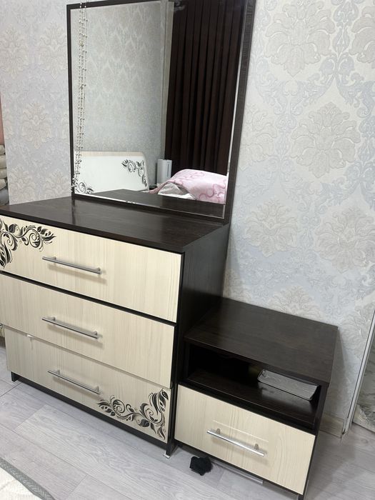 Спальный гарнитур