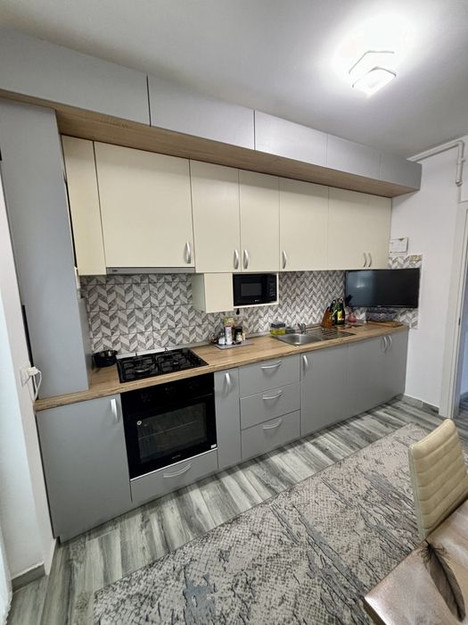 DIRECT PROPRIETAR, Ap. 2 cam, bloc nou, decomandat, pivnita, parcare