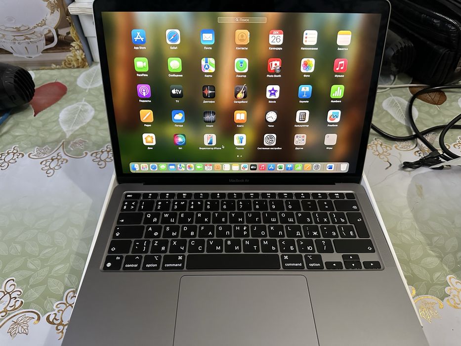 MacBook Air M1 8/256