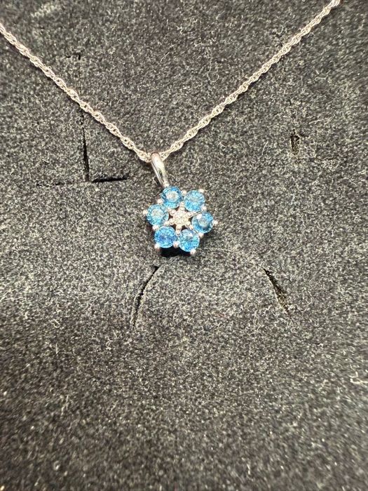 Pandant aur cu safire