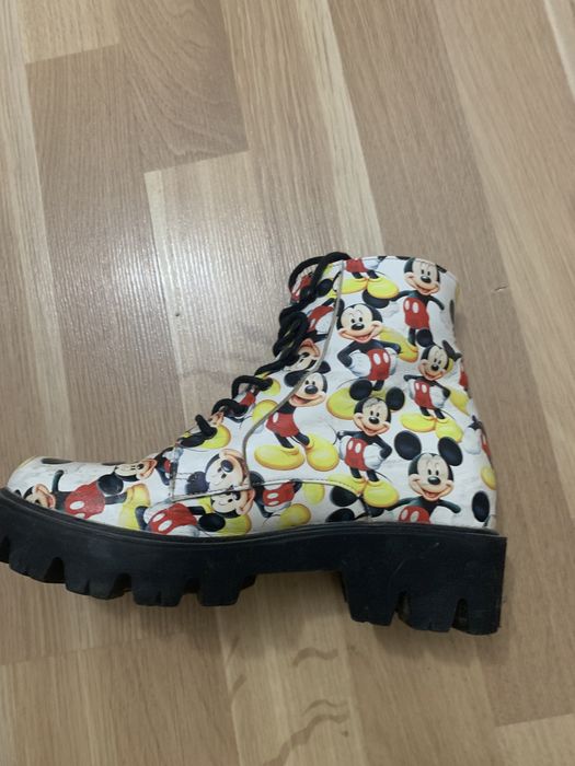 Ghete din piele cu Mickey Mouse