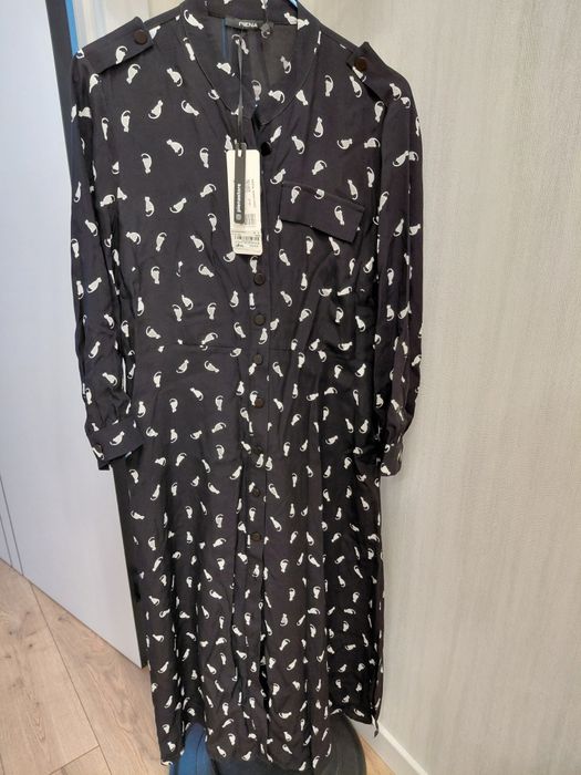 Продам платье 40р новое