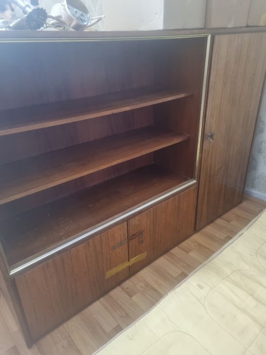 Продам сервант производства Германия