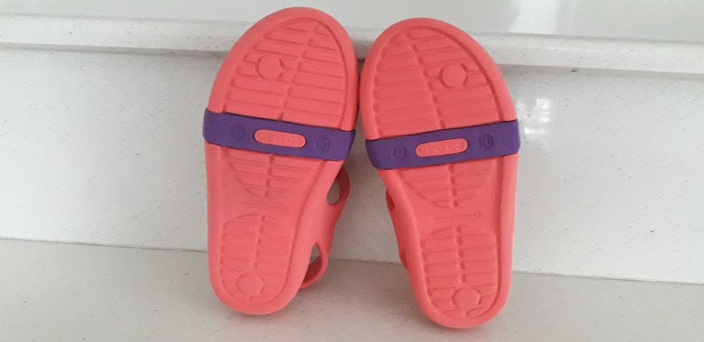 sandale fete /fetite Crocs marimea c10 27