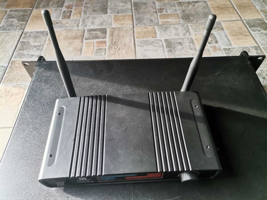 Sistem wireless pentru instrumente Pronomic UHF 11 nou.