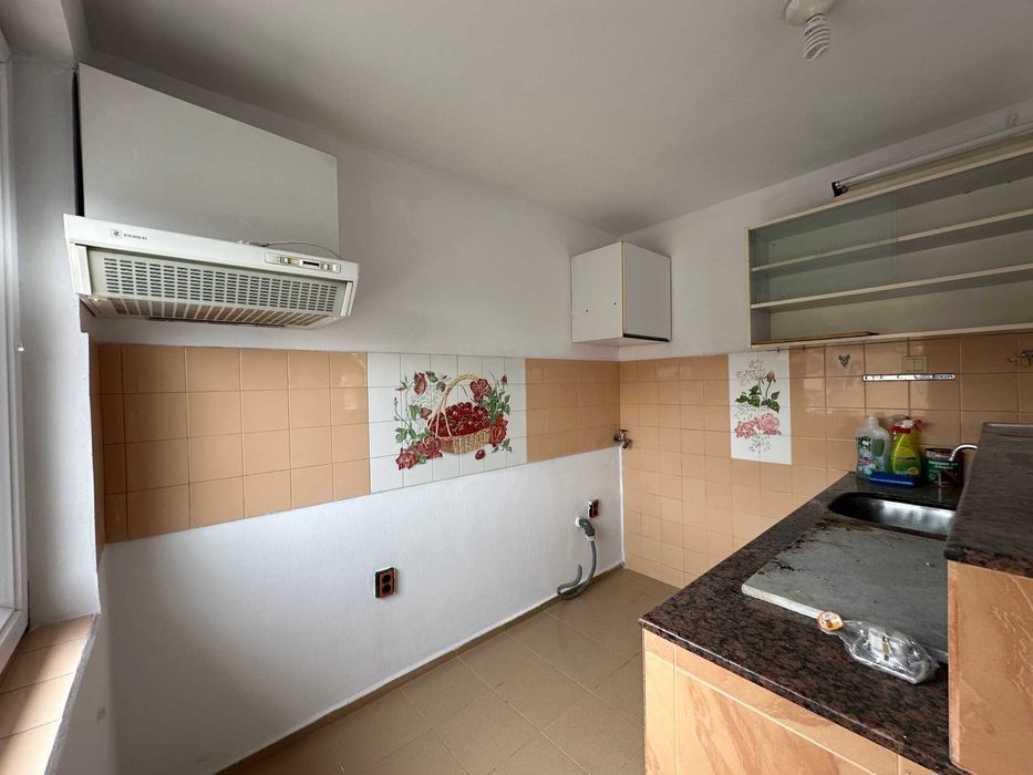 Продава се Двустаен апартамент в Бургас, Лазур - 42 кв.м за 1203 €/кв.м - Снимка #3