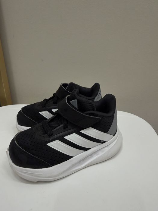 Детские кроссовки adidas 21 рр