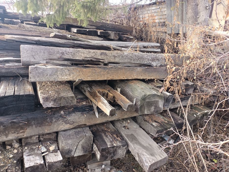 Продам шпалы 1000.