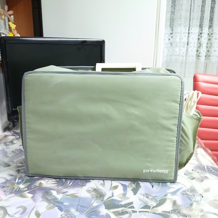 Masina de cusut PRIVILEG  SUPERSTAR electronic cu butoniera automata si multiple operatii