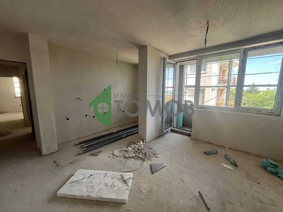 Продава се Тристаен апартамент в Шумен, Пазара - 98 кв.м за 1200 €/кв.м - Снимка #1