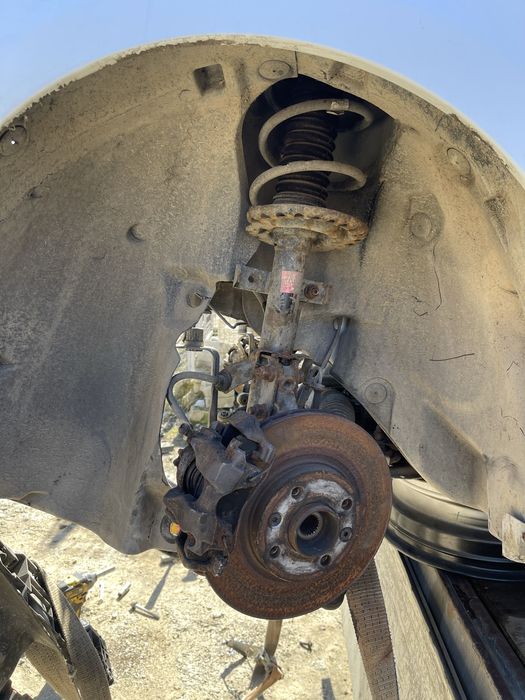 Dezmembrez renault clio IV 4 1.5 dci 75 cp 2014