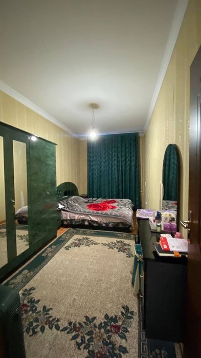 massiv chorsu da kvartira 5 hona