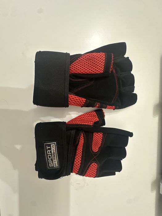 Перчатки для фитнеса