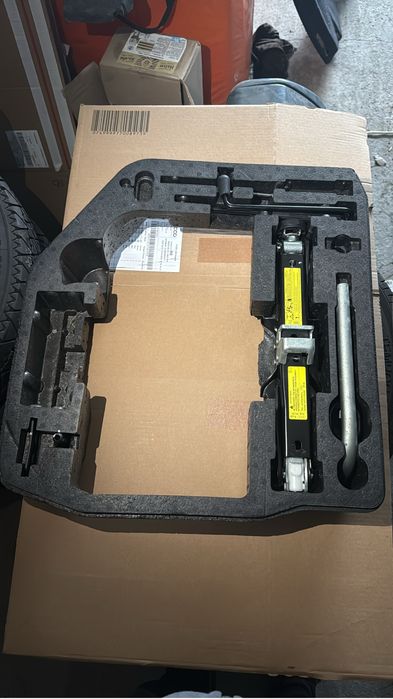 Kit roata rezerva  audi a4 b8 b8.5 b9