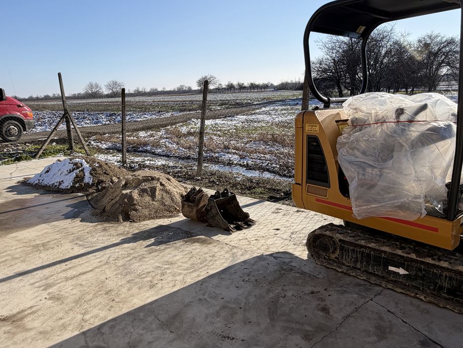 Iveco daily 3.5 basculabil 3 părti - 2.8 / 130 cp / punte dublă / stare foarte buna .