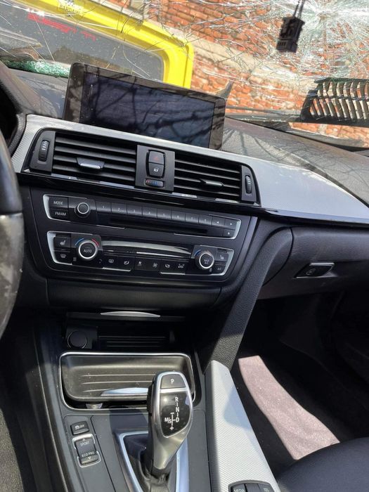 BMW F30 335I 2014г На Части
