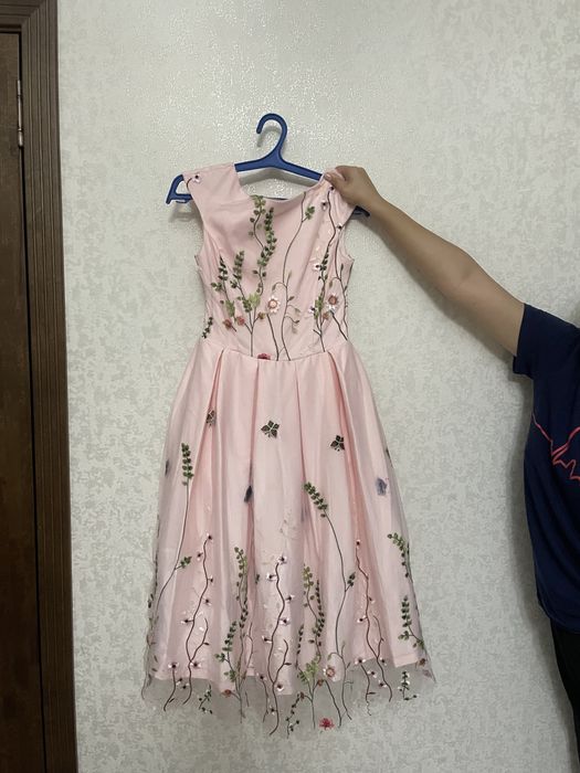 Платья вечернее повседневное