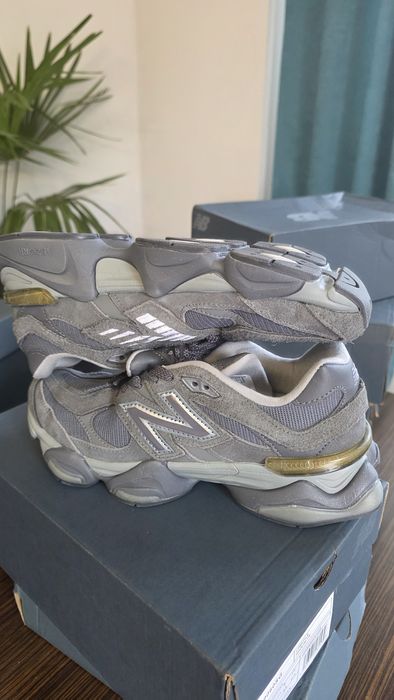 Vând new balance marimea 43