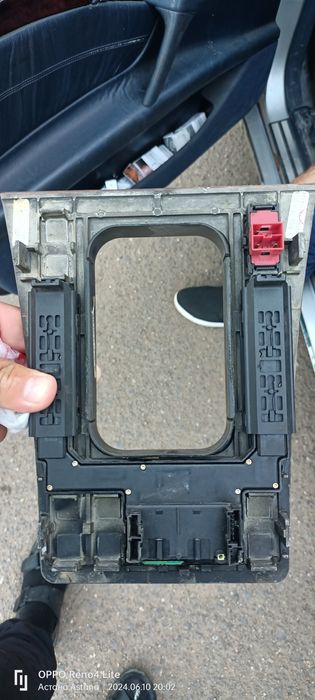 Консоль. Mercedes-Benz  W210.