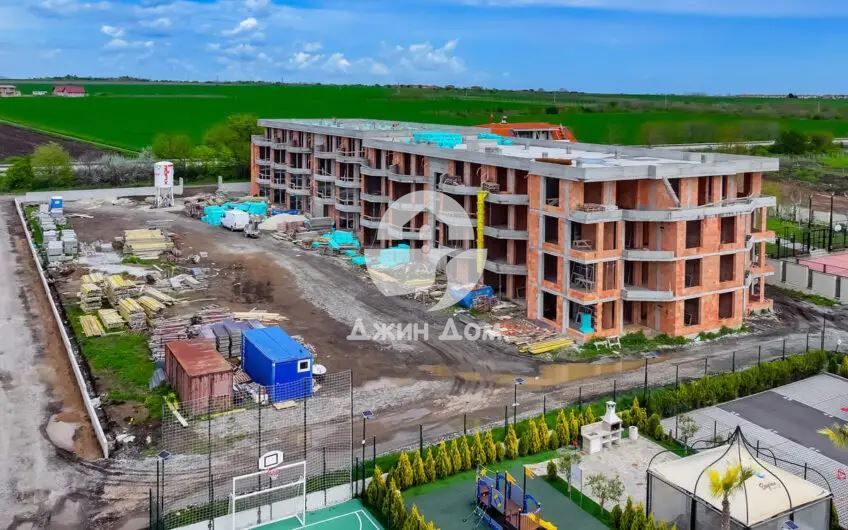 Продава се Двустаен апартамент в Бургас, Сарафово - 68 кв.м за 1375 €/кв.м - Снимка #2