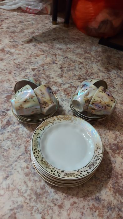 В продаже Чайные сервизы