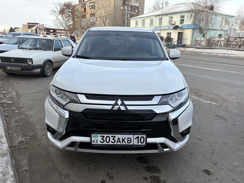 Мицубиши Оутлендер