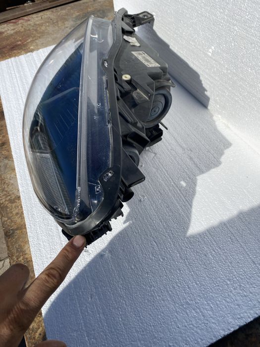 Far stanga ford kuga 3 halogen /lupa /led