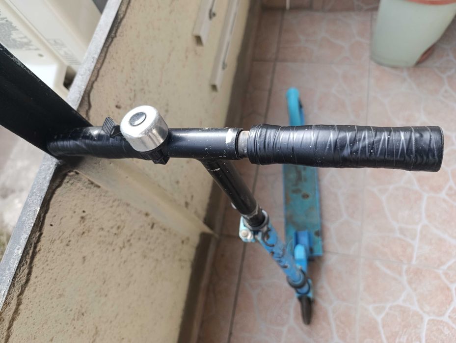 Детска тротинетка, синя