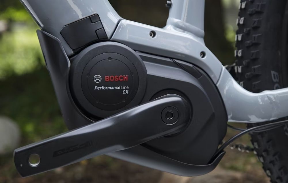 Vând  bicicletă electrică trek motor Bosch 80km/h