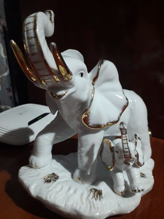 Статуэтка Слониха со слоником