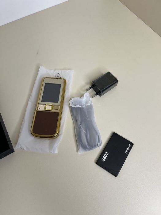Продам Сотовый Телефон Nokia 8800