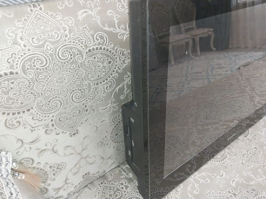 Продам телевизор