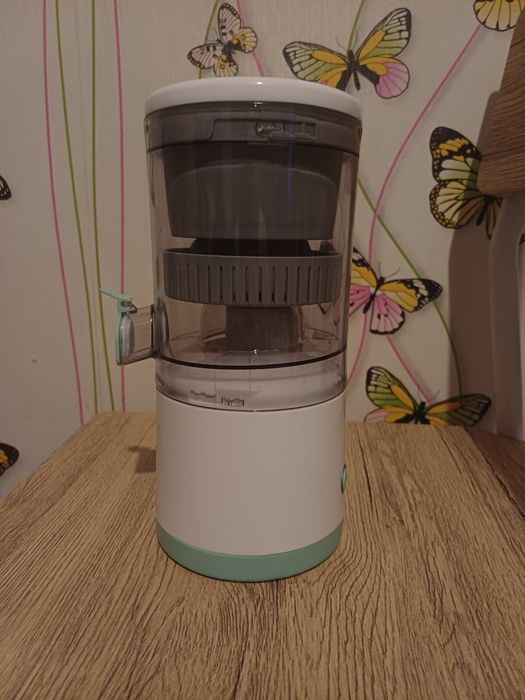 Storcator electric citrice USB-C