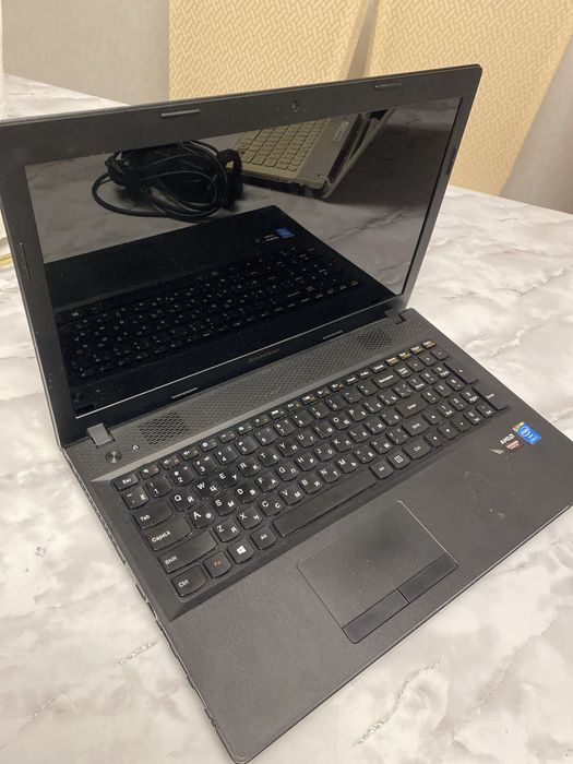 Lenovo IdeaPad G500 15’6. Intel core i7.AMD Radeon Graphics