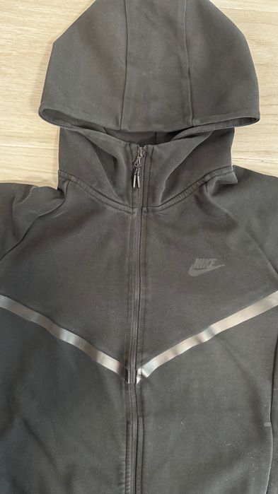 Nike Tech Fleece Горнище - Черно