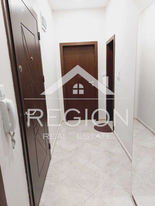 Дава се под наем Тристаен апартамент в Варна, Център - 89 кв.м за 850 € - Снимка #9