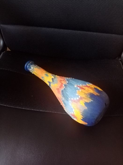 Ръчно рисувана бутилка..декорация ..сувенир..