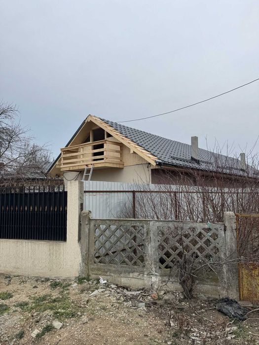 Montaj acoperișuri, Reparații, Dulgherie, Mansardări, Jgheaburi, renovare acoperis