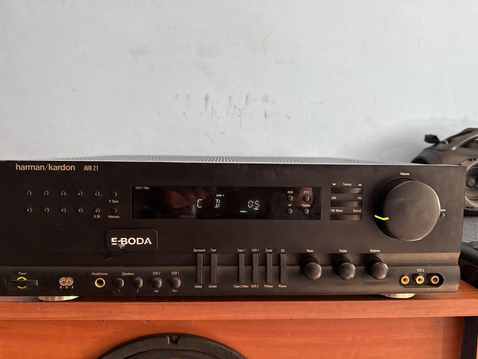 Statie Harman/Kardon Avr21, 200W canal, 4 canale. Pret negociabil!!!