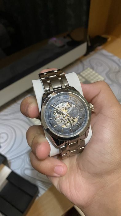 Часы Tissot швейцарские