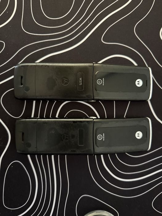2 telefoane Motorola W375 negre