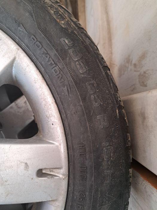 Продам резину на 16 с дисками