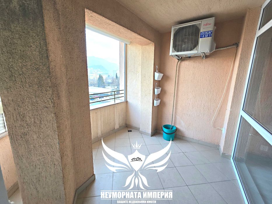 Продавам тристаен апартамент 115кв.м. 4ет. в гр.Асеновград до Пазара