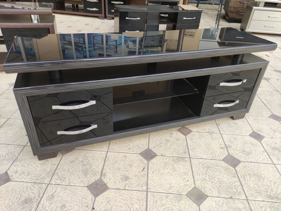 Тумба, Подставкa под телевизор